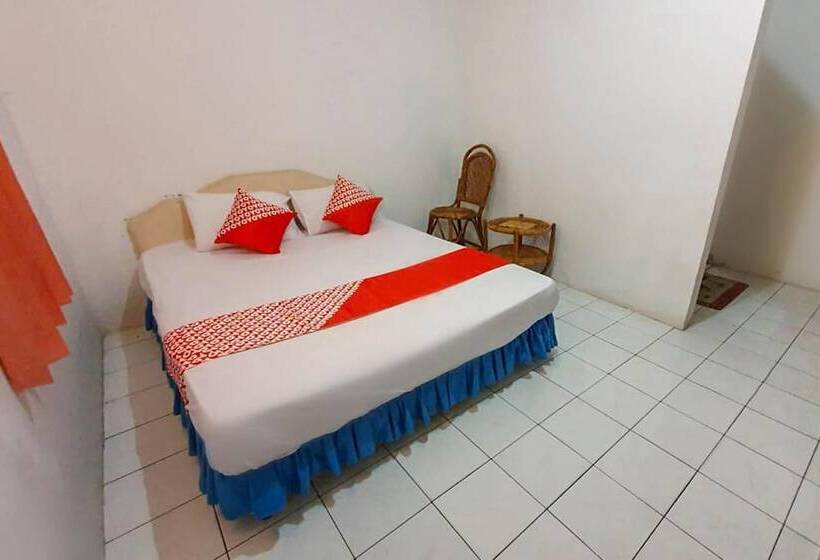 בית מלון כפרי Garuda Bontang