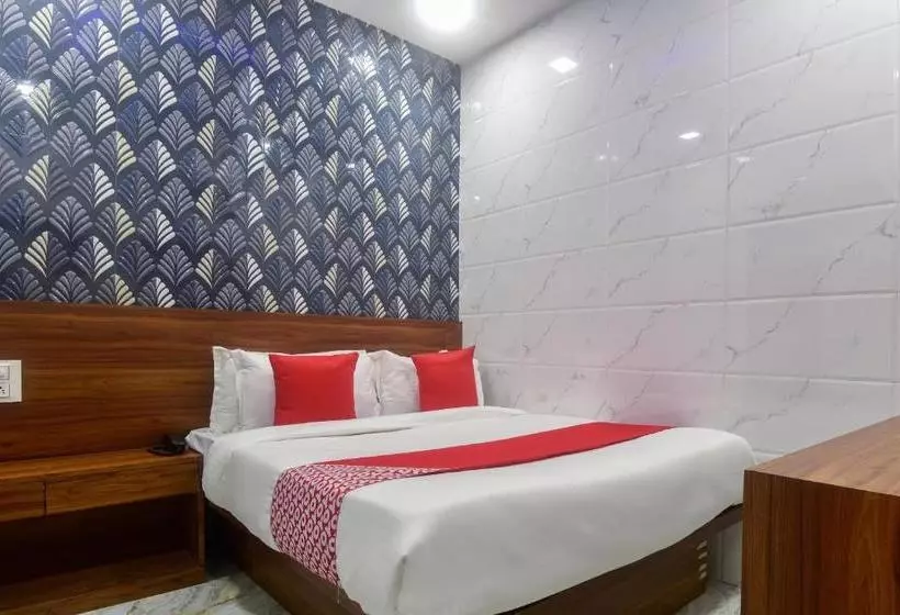 هتل Oyo 63295 T Junction Residency
