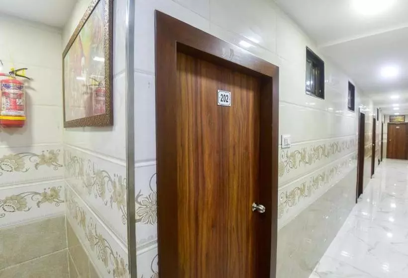 هتل Oyo 63295 T Junction Residency