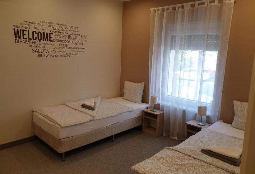 بنسيون Mediterrán Villa Kecskemét