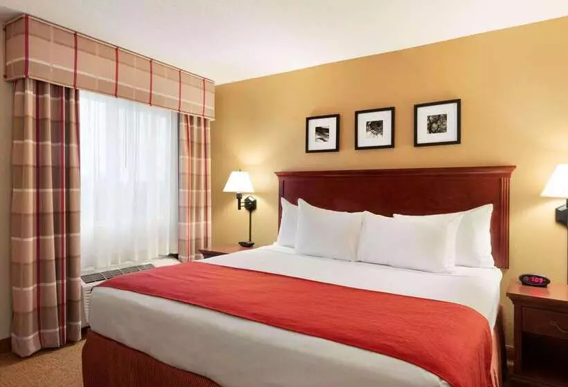 هتل Country Inn & Suites By Radisson, Cedar Rapids Airport, Ia