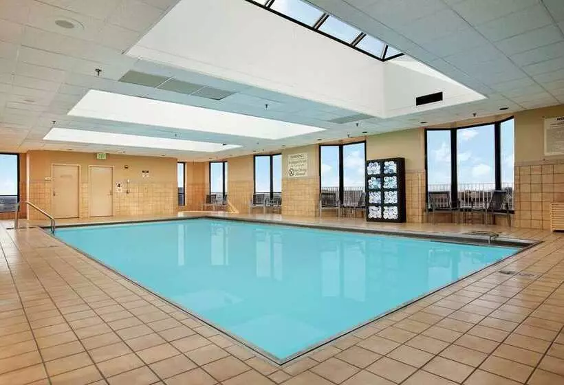 酒店 Hilton Rosemont Chicago O'Hare