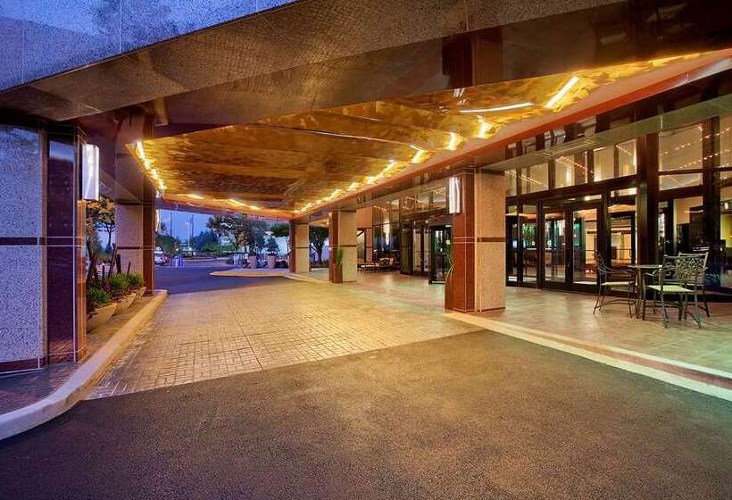 فندق Hilton Rosemont Chicago O'Hare