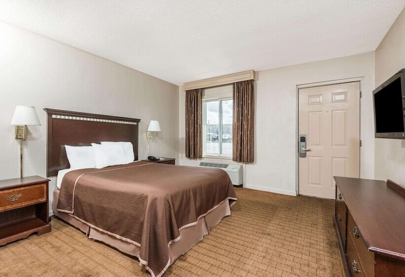 فندق Howard Johnson By Wyndham Springfield