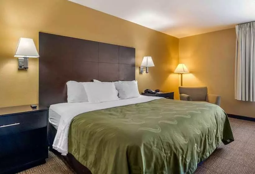 호텔 Quality Inn & Suites Lenexa Kansas City