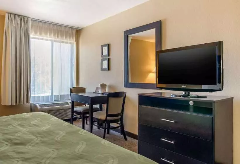 호텔 Quality Inn & Suites Lenexa Kansas City