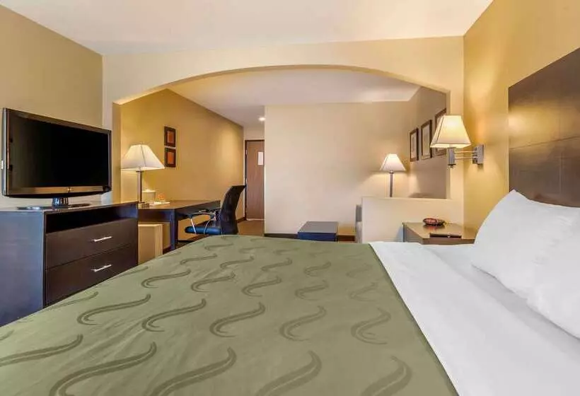호텔 Quality Inn & Suites Lenexa Kansas City