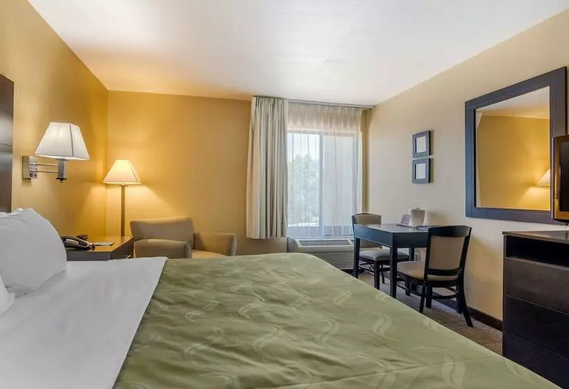 호텔 Quality Inn & Suites Lenexa Kansas City