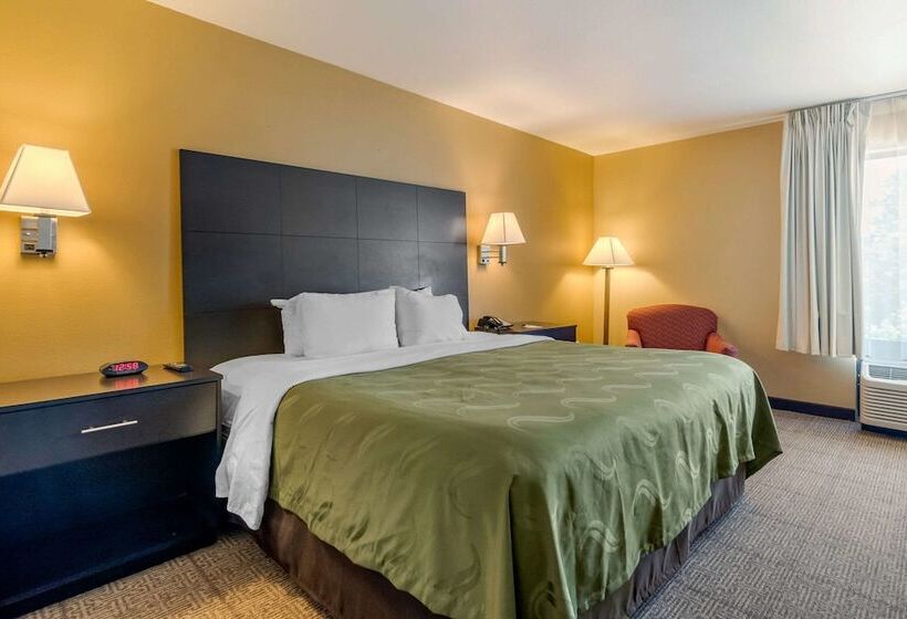 ホテル Quality Inn & Suites Lenexa Kansas City