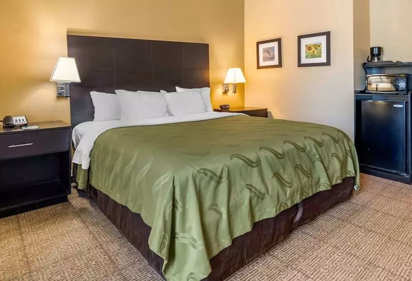 호텔 Quality Inn & Suites Lenexa Kansas City