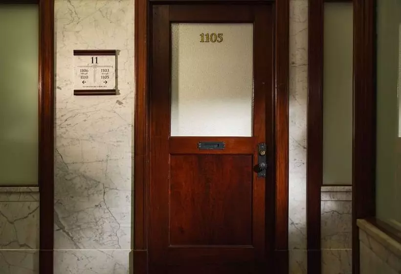 Staypineapple, An Iconic Hotel, The Loop