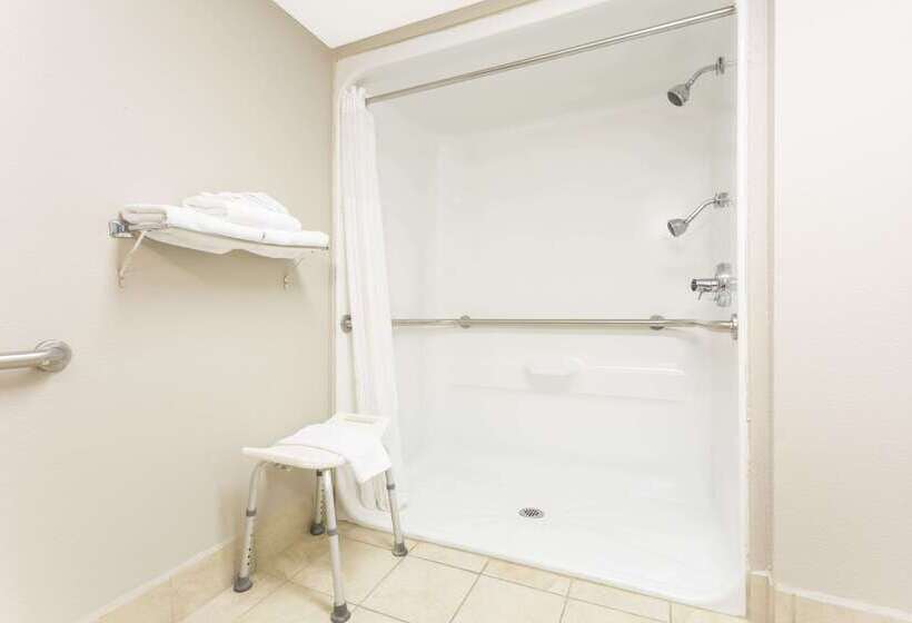 فندق Super 8 By Wyndham Orangeburg Near I 26