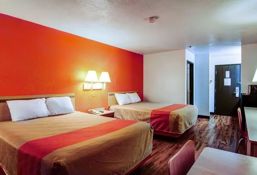 Motel 6  Columbia