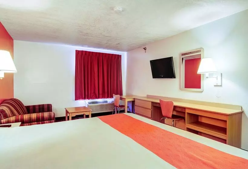 Motel 6  Columbia