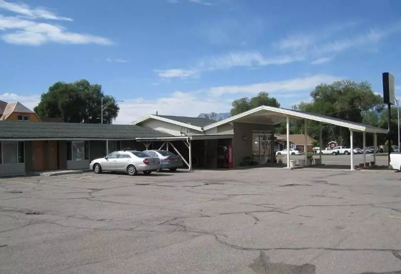 فندق على الطريق Heber Inn