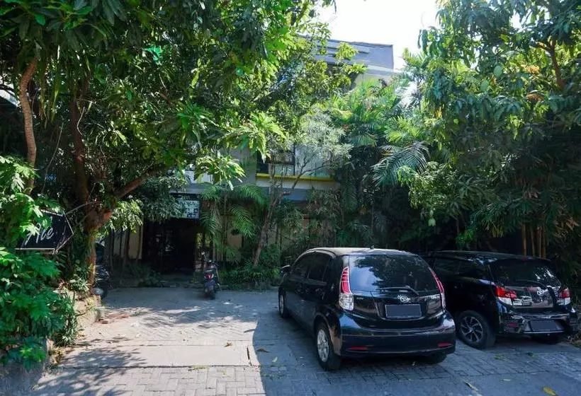 ホテル Oyo 1856 Ale Residence