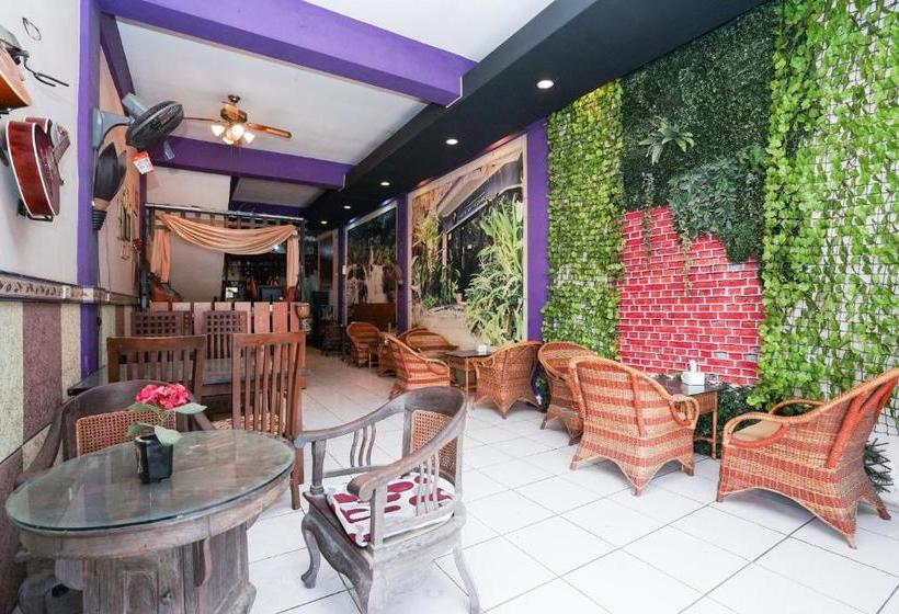 Hotel Oyo 1856 Ale Residence