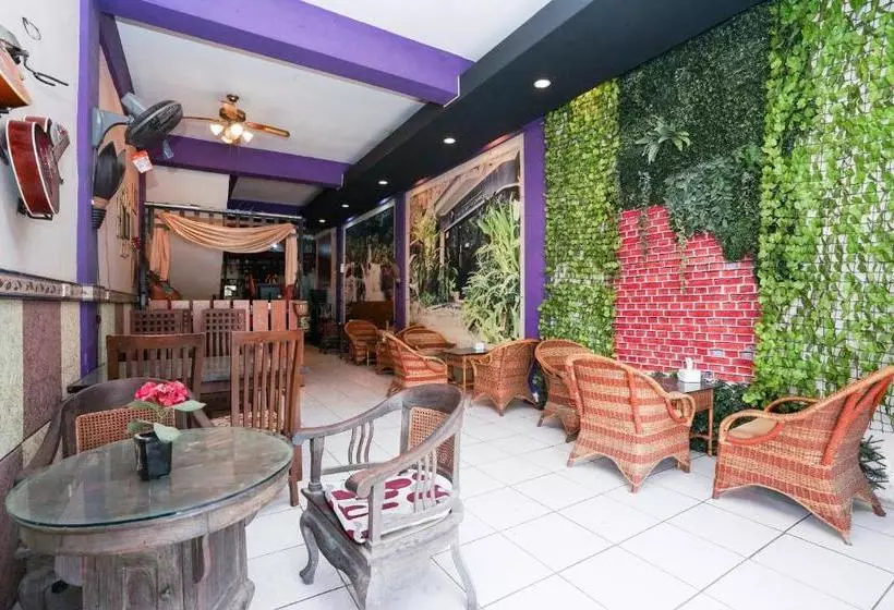 ホテル Oyo 1856 Ale Residence