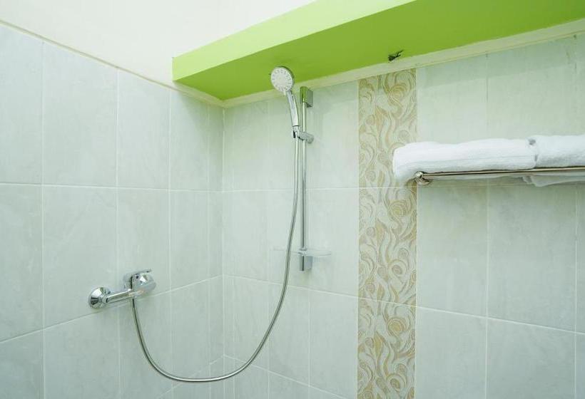 Hotel Oyo 1856 Ale Residence