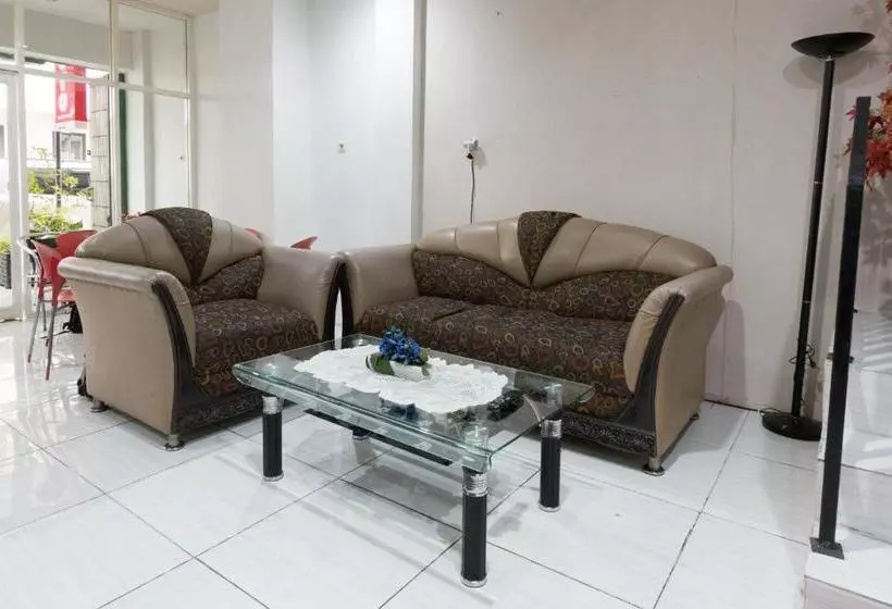 ホテル Oyo 2087 Jaya Homestay