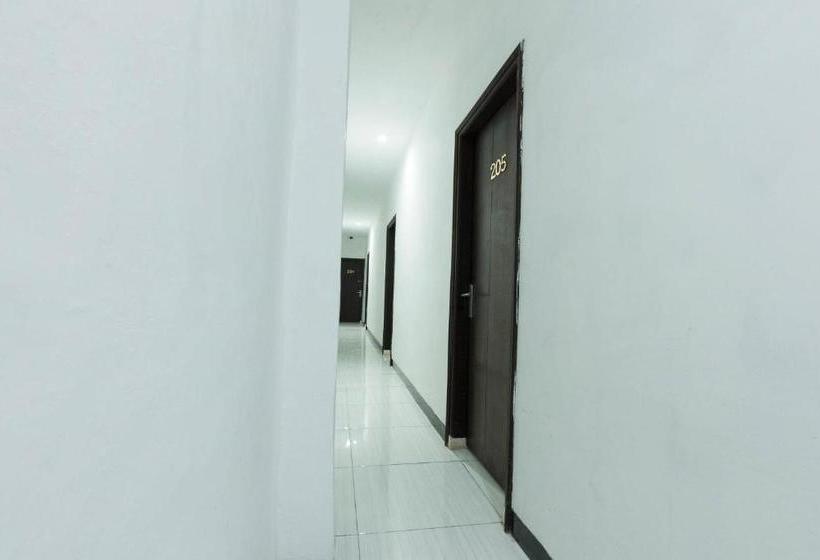 בית מלון כפרי Oyo 2087 Jaya Homestay