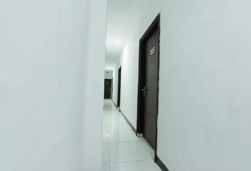 ホテル Oyo 2087 Jaya Homestay