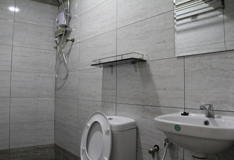 בית מלון כפרי Big Apple