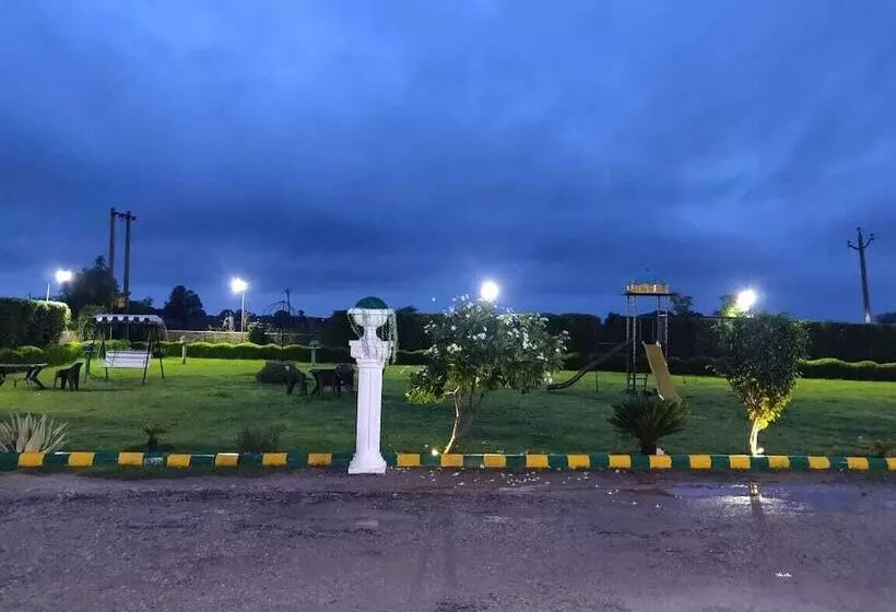 Hotelli Elegance Resort