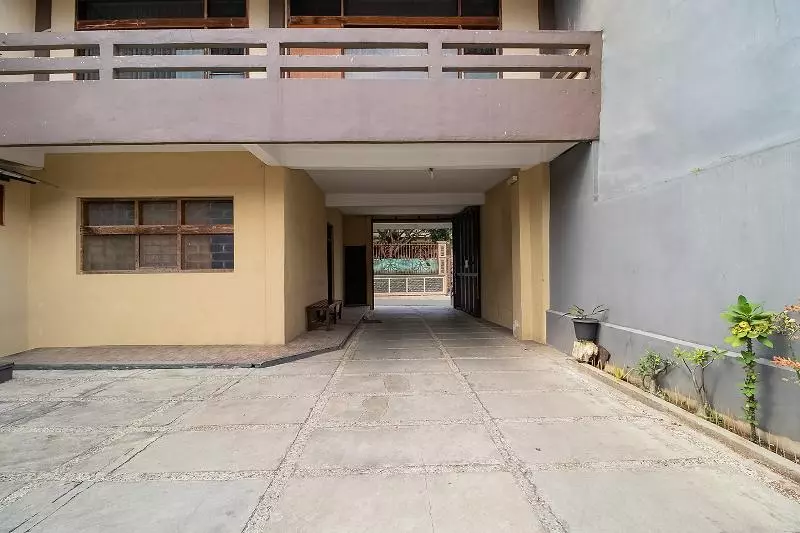 Hotelli Reddoorz Near Alun Alun Cianjur