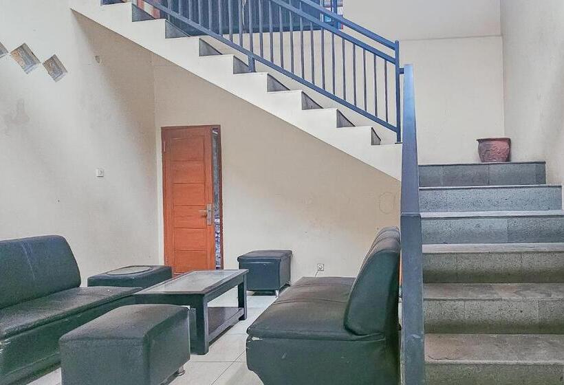 בית מלון כפרי Reddoorz Near Alun Alun Cianjur