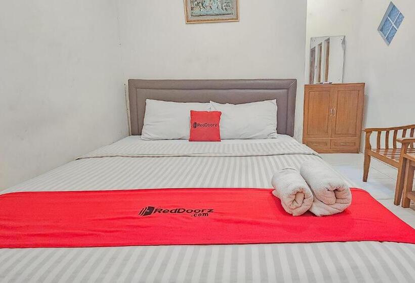 בית מלון כפרי Reddoorz Near Alun Alun Cianjur