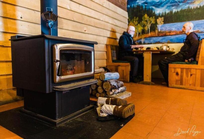 فندق صغير Mcgrath Roadhouse