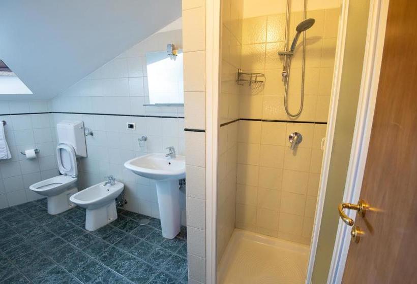 مبيت وإفطار Pensione Al Castello