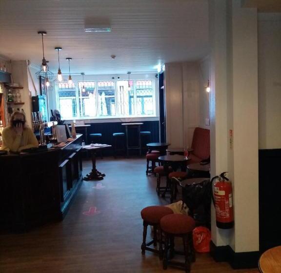 ホテル Black Lion