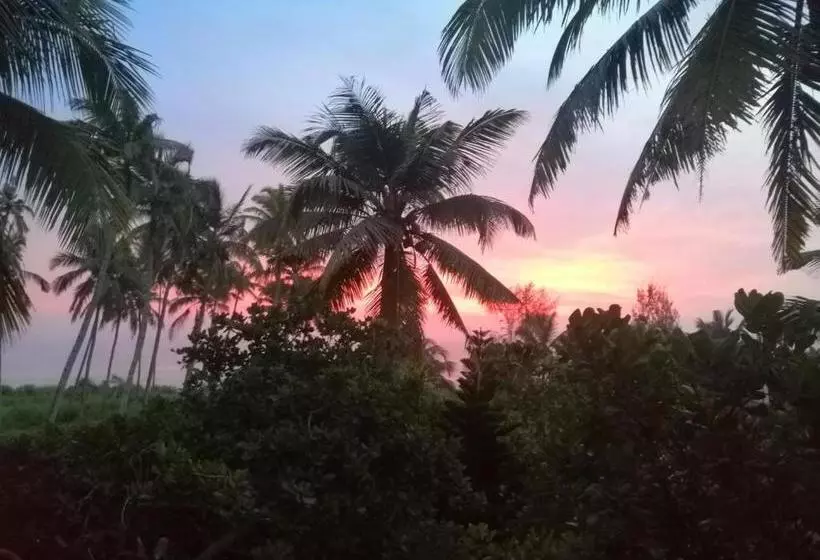 Hotelli Blue Waves Beach Residency