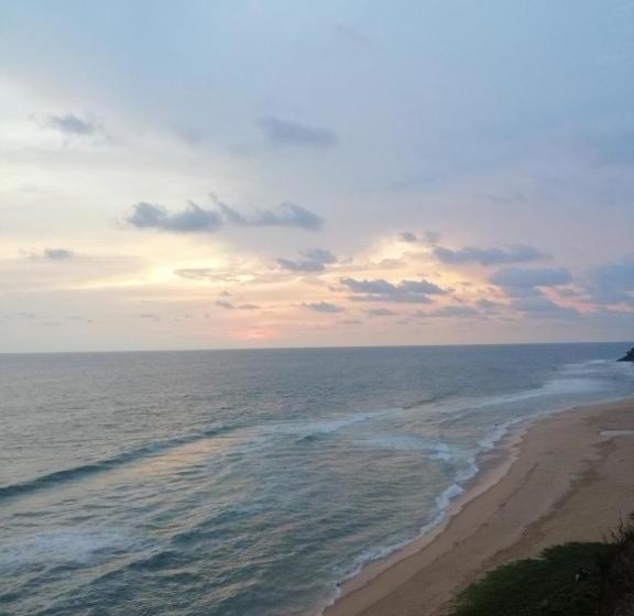 ホテル Blue Waves Beach Residency