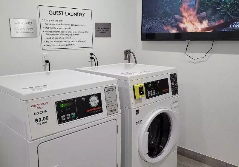 Hotelli Fairfield Inn & Suites By Marriott Moorpark Ventura County