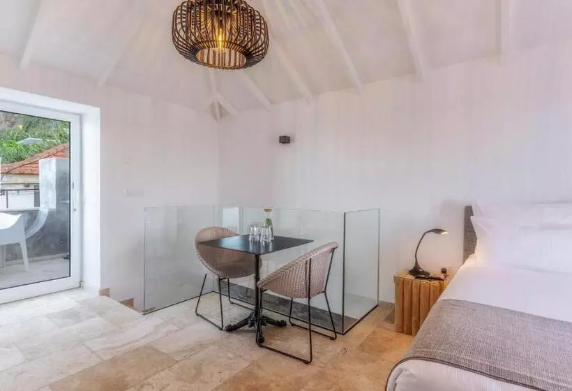 Lomakeskus Escarpa   The Madeira Hideaway