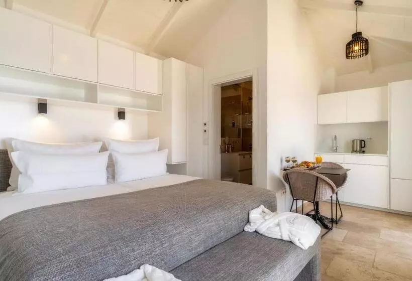 Lomakeskus Escarpa   The Madeira Hideaway