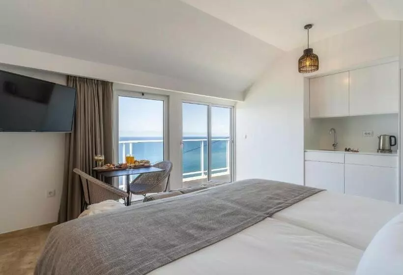 Lomakeskus Escarpa   The Madeira Hideaway