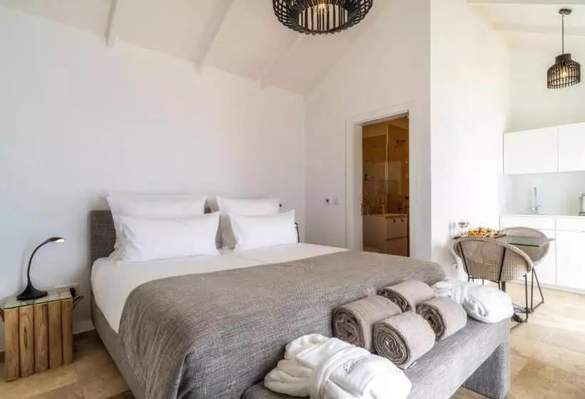 Lomakeskus Escarpa   The Madeira Hideaway