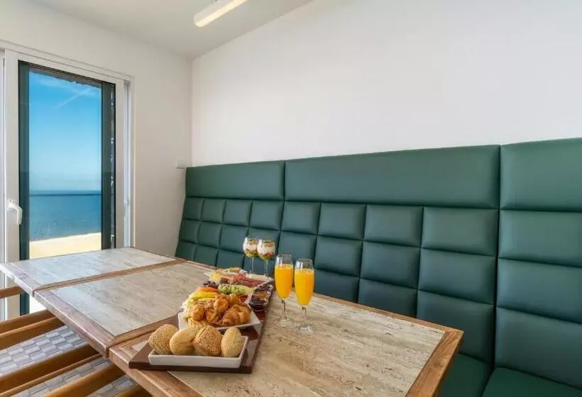 Lomakeskus Escarpa   The Madeira Hideaway