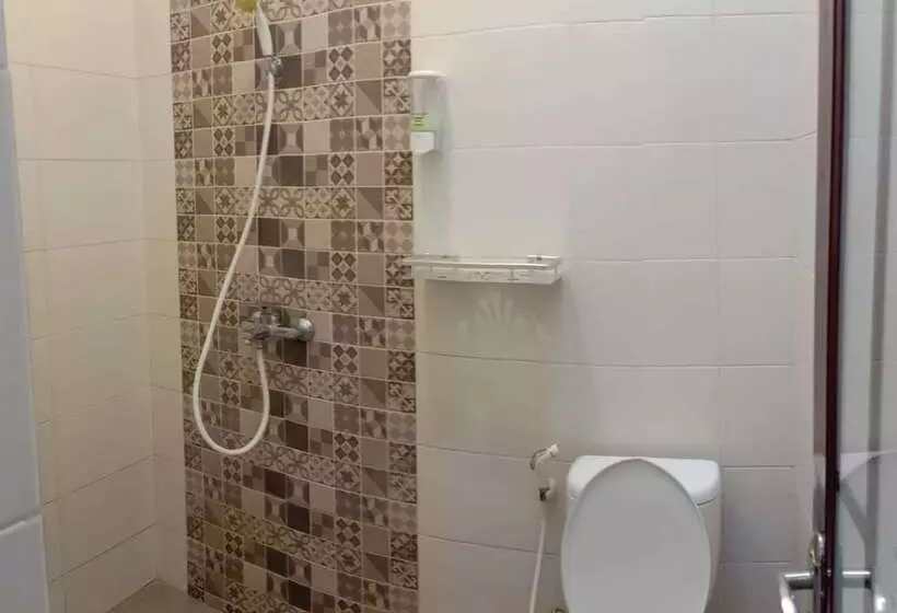 تختخواب و صبحانه Sultan Guest House & Resto Tulungagung