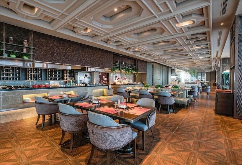 酒店 Golden Eagle International