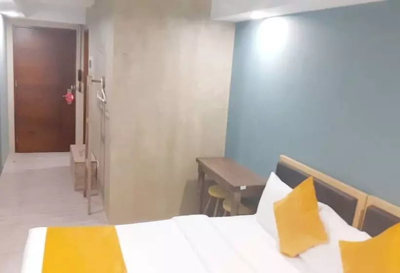 ホテル Mikos Suites By Mikos Residences