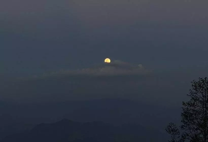 هتل Nagarkot Inn
