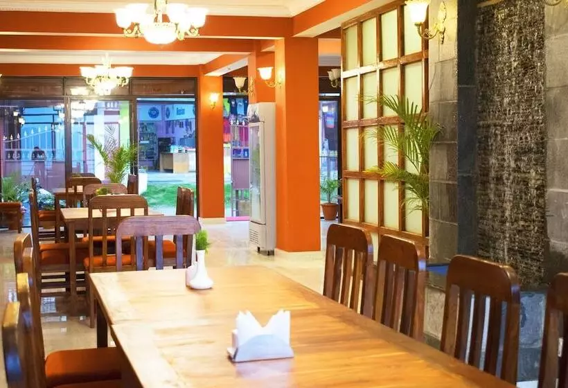 هتل Nagarkot Inn