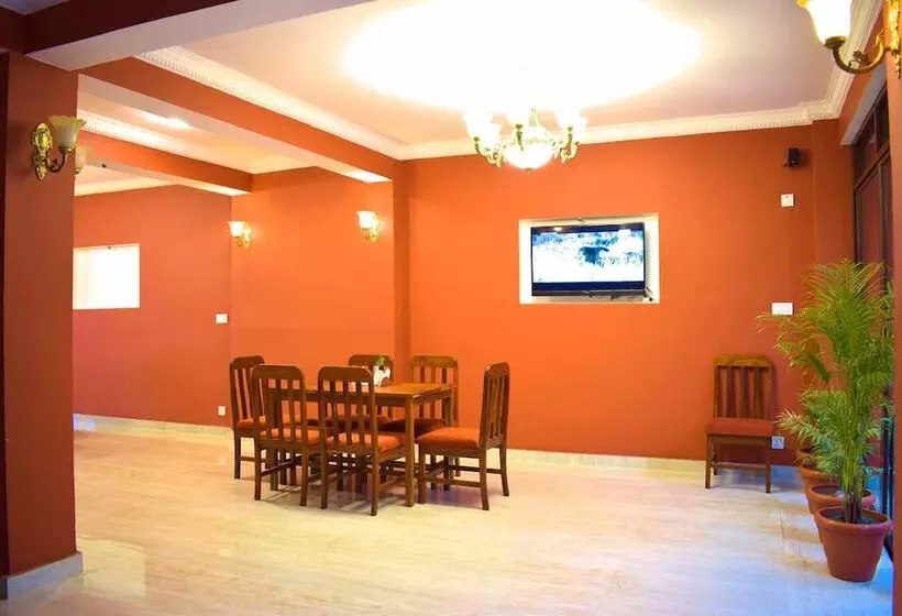 هتل Nagarkot Inn
