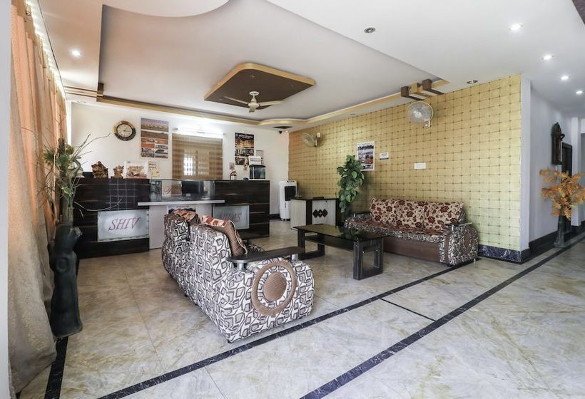 ホテル Shiv Villas By Oyo Rooms