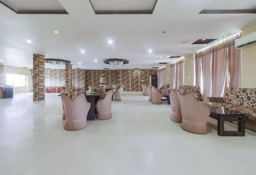 ホテル Shiv Villas By Oyo Rooms